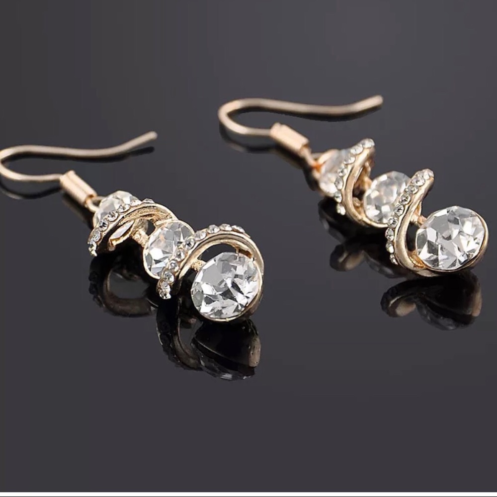RHINESTONE EARRINGS
